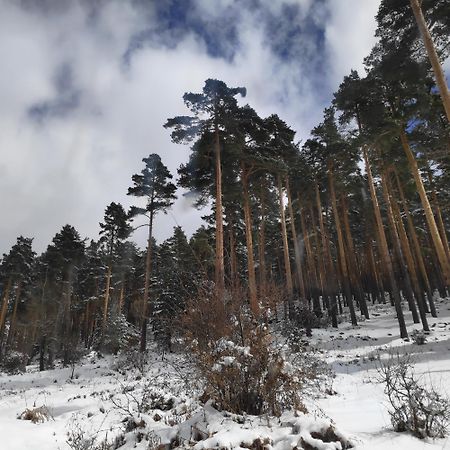 Las Encarnas Braojos de la Sierra Exterior foto